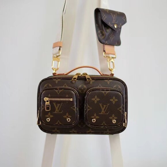 Louis Vuitton Handbags - Picture 1 of 9